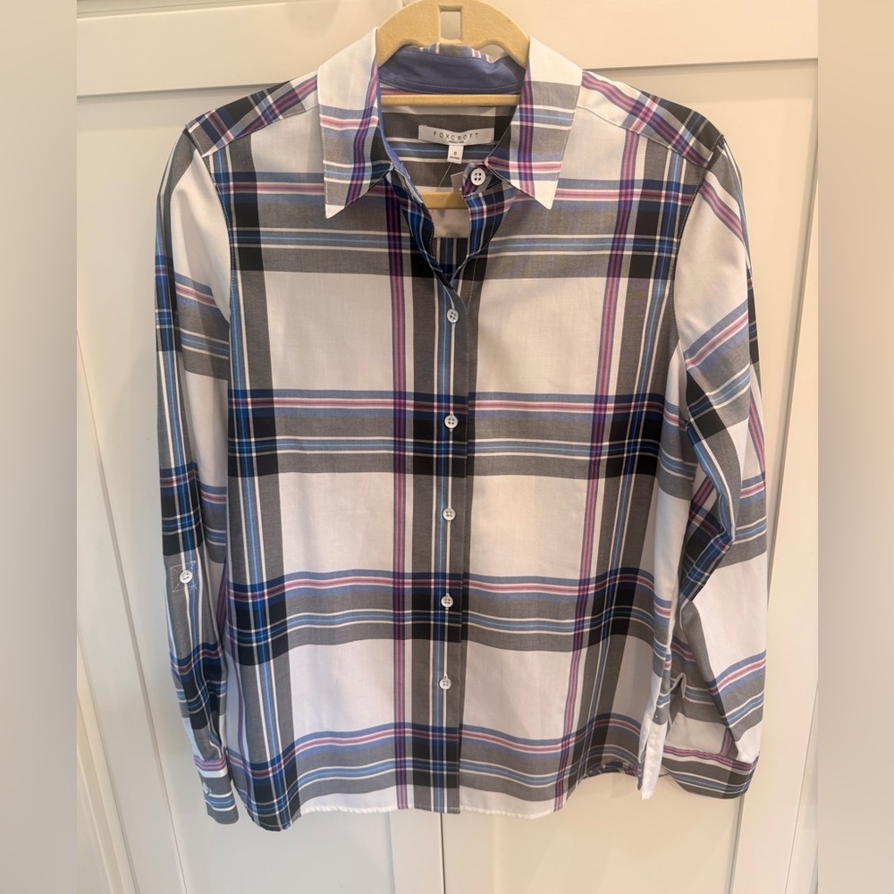 Foxcroft women’s Multicolor Plaid Shirt! New with tags! Size 8 shaped